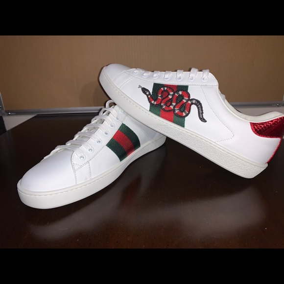 Men’s Gucci ace embroidered sneakers - Picture 5 of 5